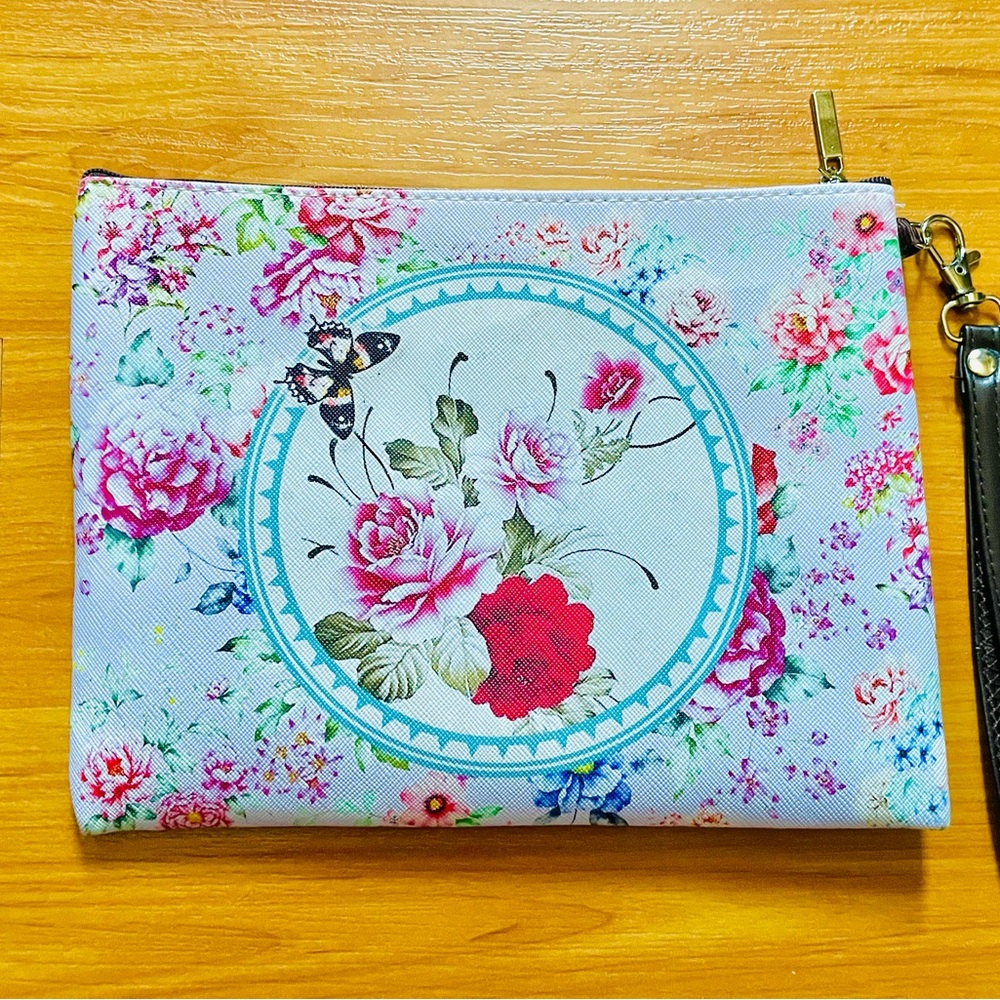 NEW Floral Women's Clutch Pouch